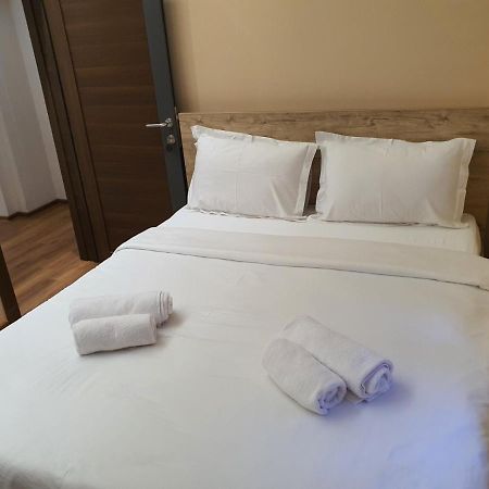 Apartmani Mali Vikend Belgrade Extérieur photo