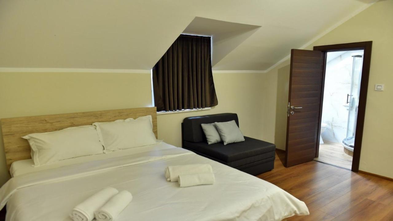 Apartmani Mali Vikend Belgrade Extérieur photo