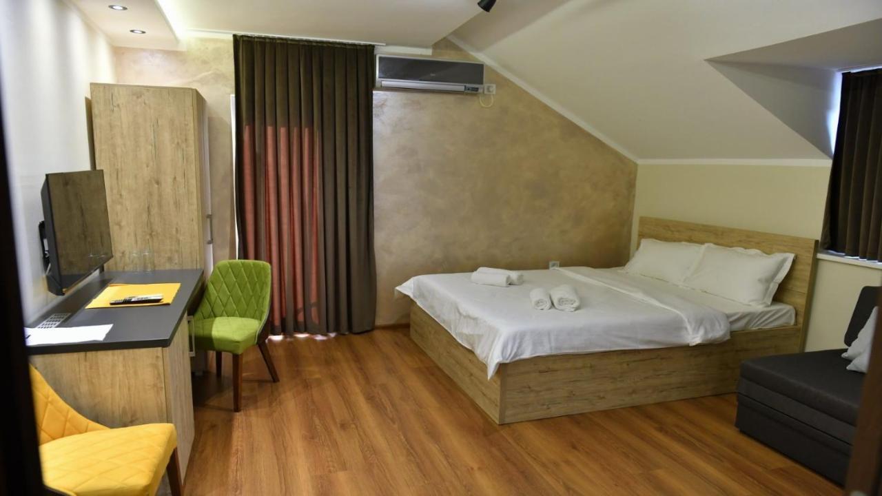 Apartmani Mali Vikend Belgrade Extérieur photo