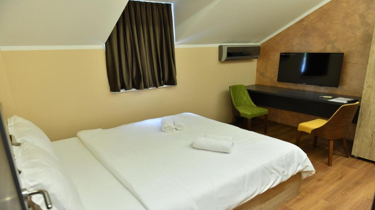 Apartmani Mali Vikend Belgrade Extérieur photo